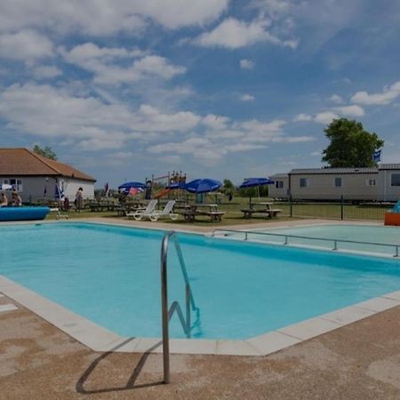 Vista Al Mar, Seaview Caravan Park, Уитстабл Экстерьер фото
