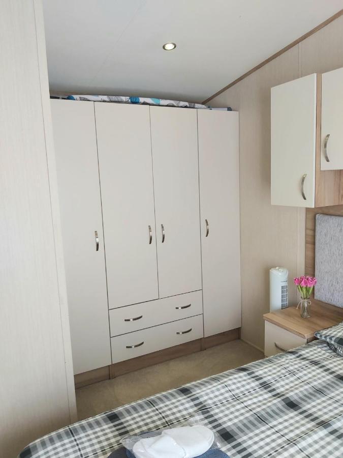 Vista Al Mar, Seaview Caravan Park, Уитстабл Экстерьер фото